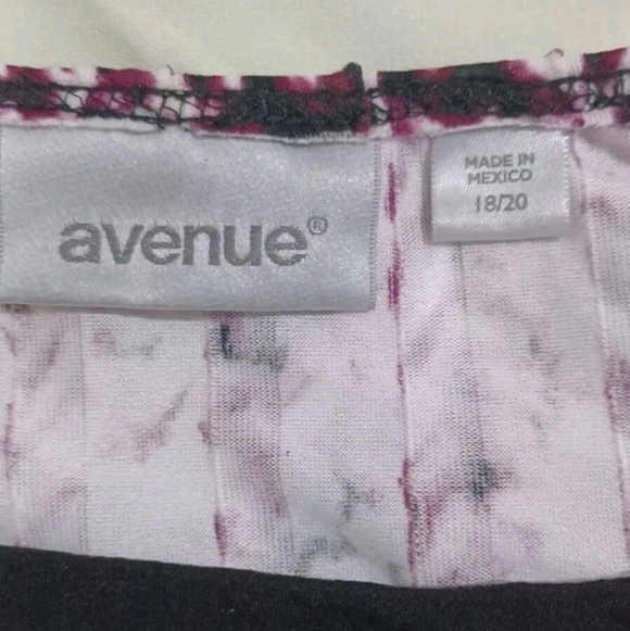 Avenue Black and Pink Patterned Tank Top - Picture 5 of 6